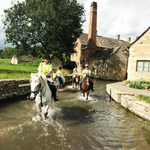 Hotel The Crown At Shipton Shipton under Wychwood Esterno foto